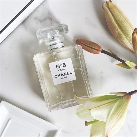 45 chanel n 5 l'eau|Chanel 5 l'eau review.